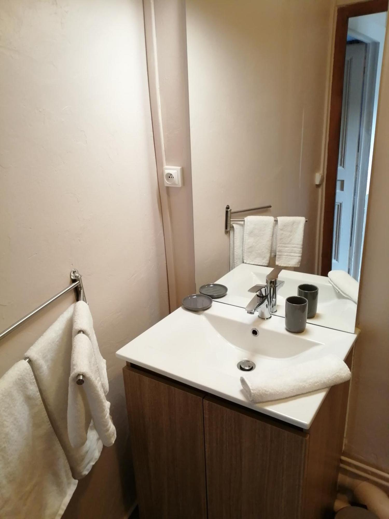 A La Halte Des Gorges Apartment Nevy-Sur-Seille Exterior photo
