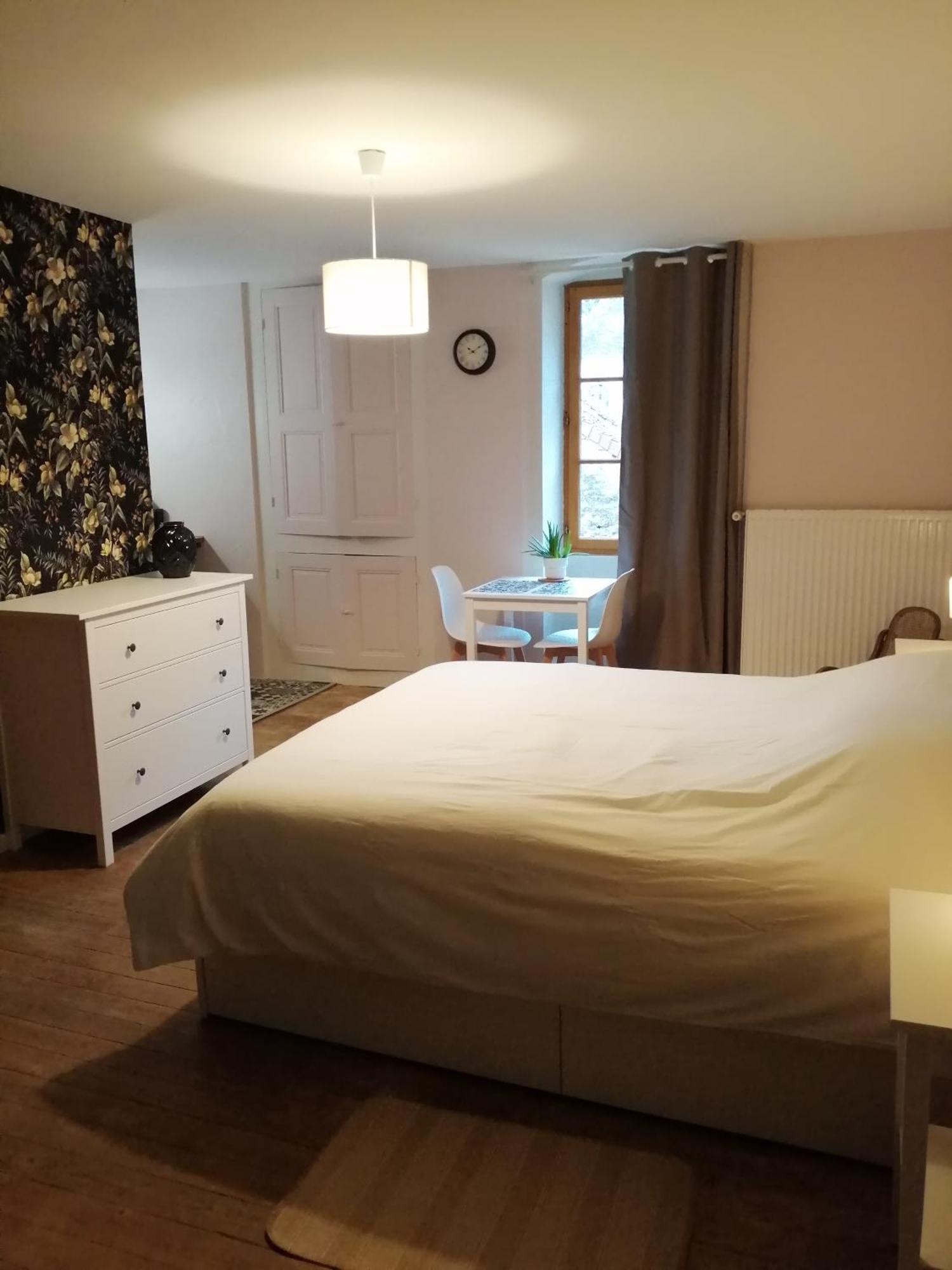 A La Halte Des Gorges Apartment Nevy-Sur-Seille Exterior photo